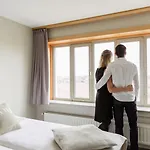 Ξενοδοχείο με διαμερίσματα West Bay 3*