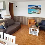 West Bay Ξενοδοχείο με διαμερίσματα 3*