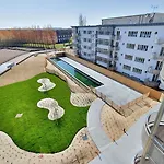 Ξενοδοχείο με διαμερίσματα West Bay 3*