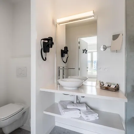 West Bay Aparthotel 3*