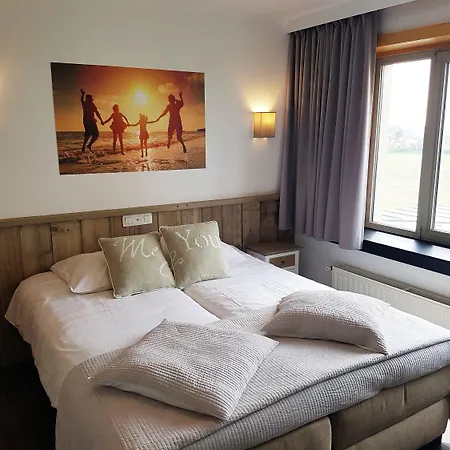 アパートホテル West Bay