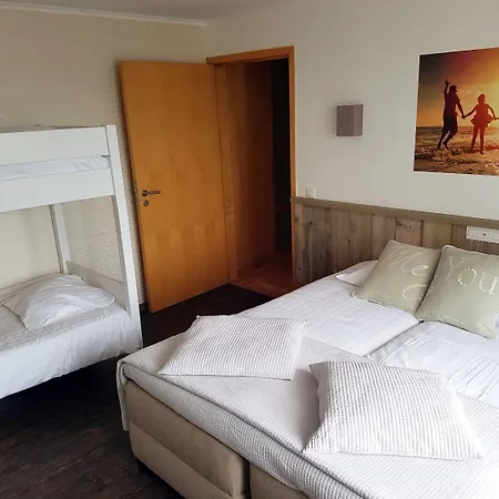 アパートホテル West Bay ミデルケルケ