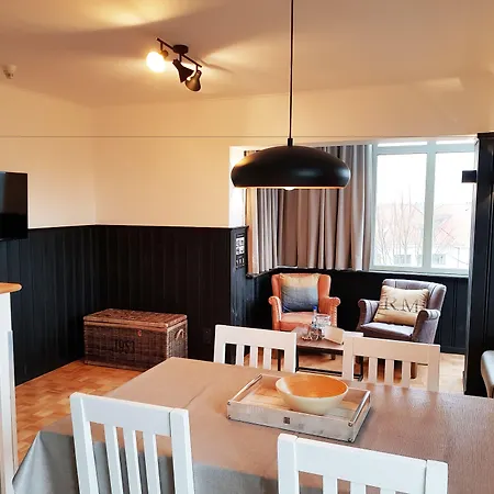 West Bay Aparthotel 3*
