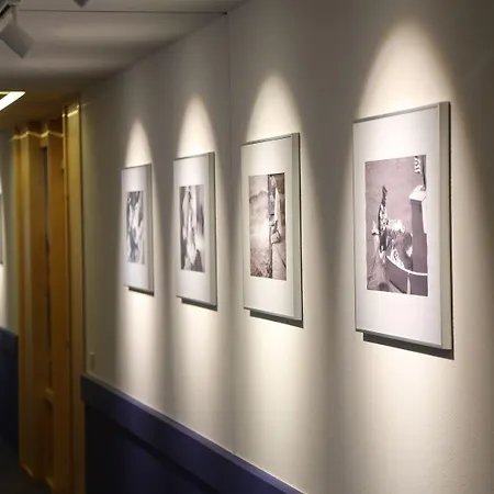 アパートホテル West Bay ミデルケルケ