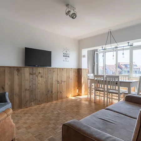 Aparthotel West Bay 3*
