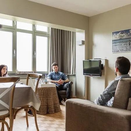 Hotel apartamentowy West Bay 3*