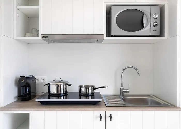 Aparthotel West Bay 3*