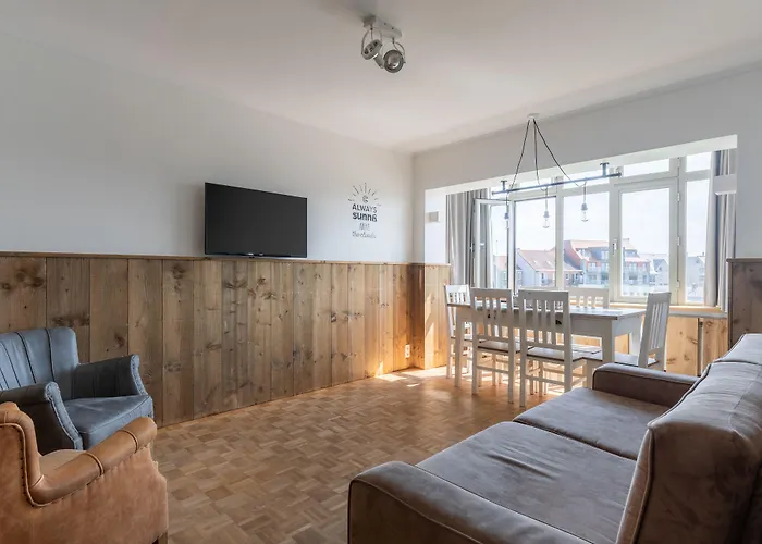 Aparthotel West Bay 3*